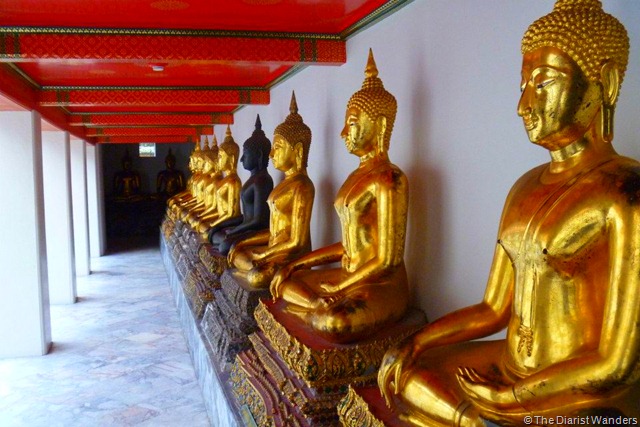 Backpacking SEA - Bangkok - Sitting Buddhas at Wat Pho complex